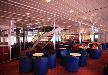 adria_ferries_claudia_cafe