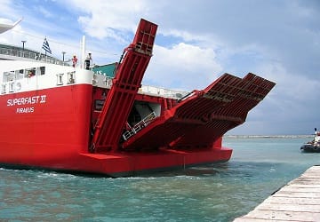 anek_superfast_superfast_xi_boarding