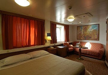 grimaldi_lines_zeus_palace_double_bed_cabin