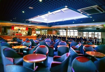 trasmediterranea_alboran_restaurant_seating