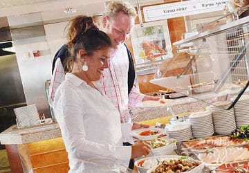 tt_line_huckleberry_finn_buffet